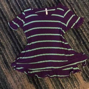 Lularoe perfect T shirt!